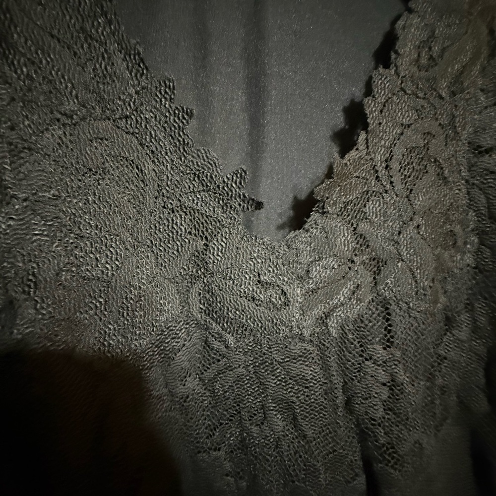 Olvi’s The Lace Collection Black Dress (pictures don’t do it justice) bodycon - Picture 8 of 9